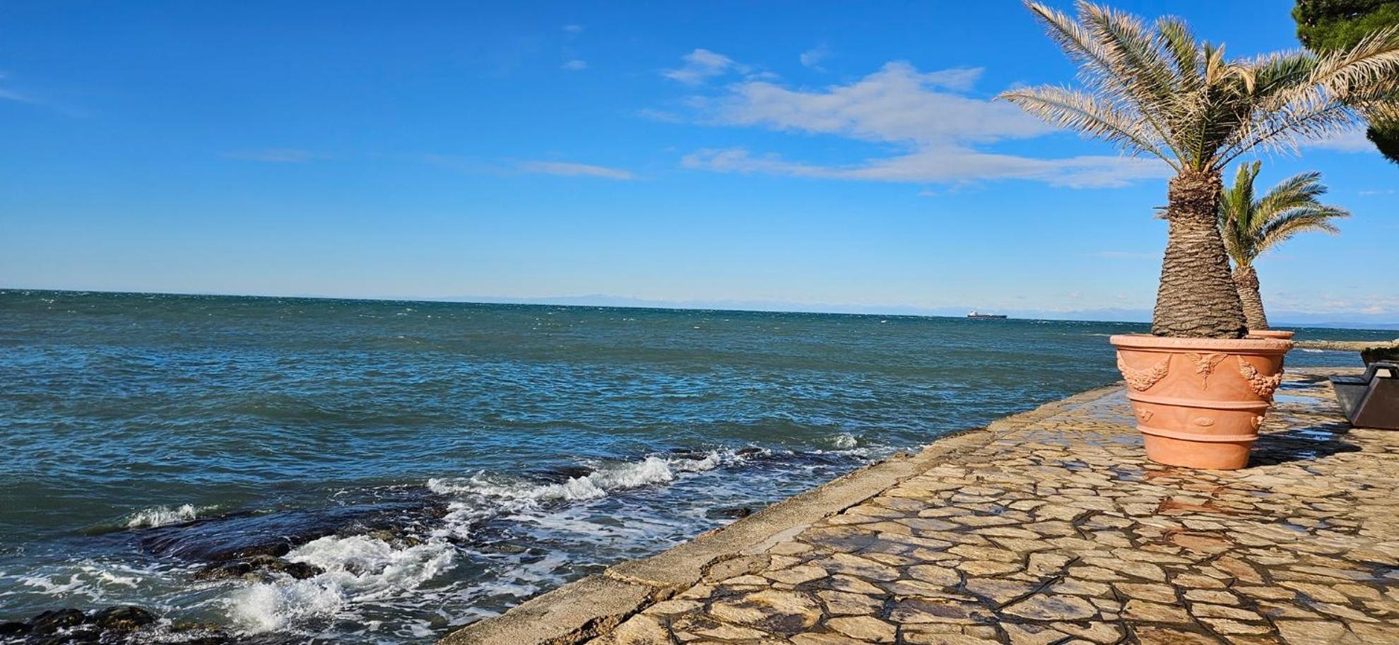 Sea View Apartment Renzzo 斯楚雅 外观 照片